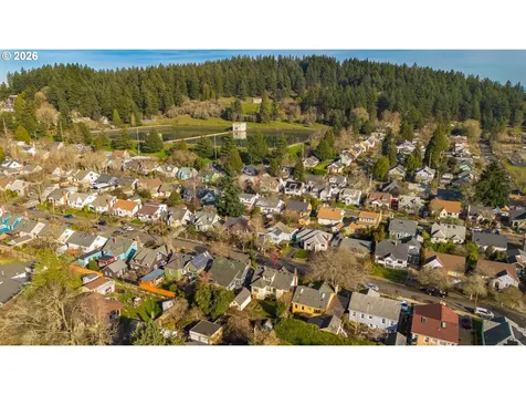 1905 SE 58th Avenue Portland OR 97215