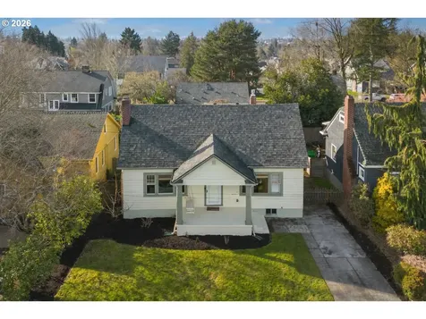 1905 SE 58th Avenue Portland OR 97215