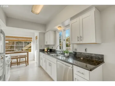 1905 SE 58th Avenue Portland OR 97215
