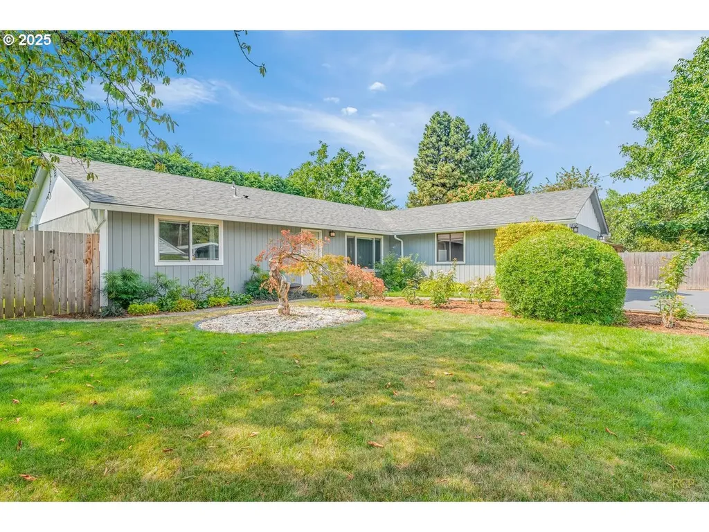 10938 NE Siskiyou Street Portland OR 97220