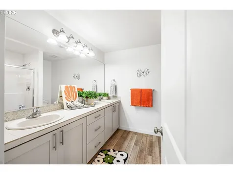 1228 S Quartz Drive Cornelius OR 97113