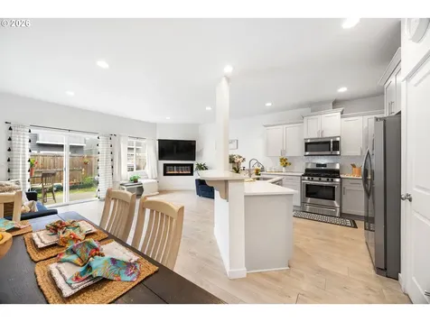1228 S Quartz Drive Cornelius OR 97113