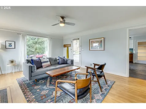 555 N Bryant Street Portland OR 97217