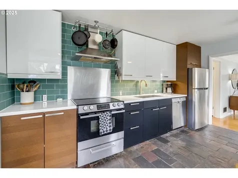 555 N Bryant Street Portland OR 97217