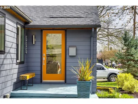 555 N Bryant Street Portland OR 97217