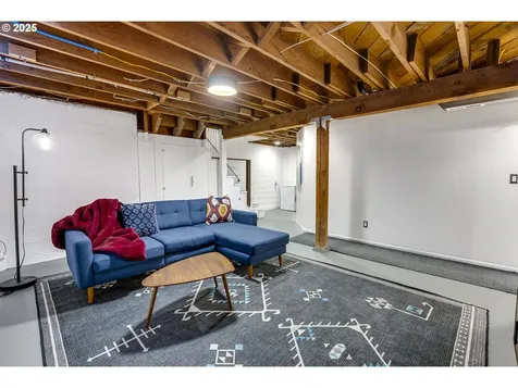 555 N Bryant Street Portland OR 97217