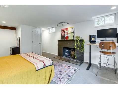 555 N Bryant Street Portland OR 97217