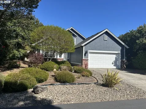 15 Mariners Lane Florence OR 97439