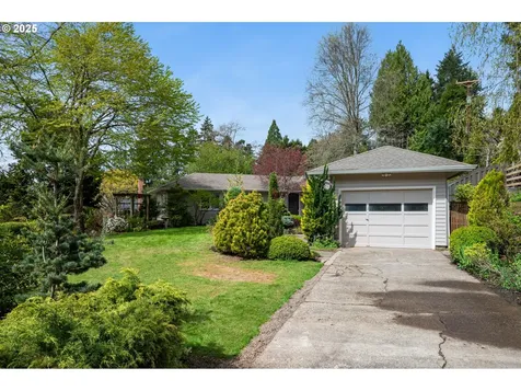 2329 SW Mitchell Street Portland OR 97239