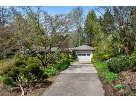 2329 SW Mitchell Street Portland OR 97239