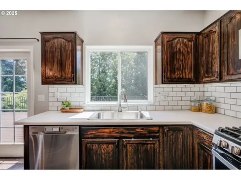2010 SW 6th Avenue Camas WA 98607