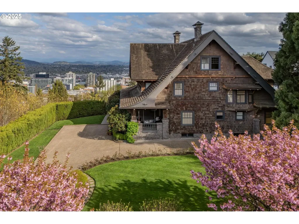 1960 SW 16th Avenue Portland OR 97201