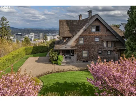 1960 SW 16th Avenue Portland OR 97201