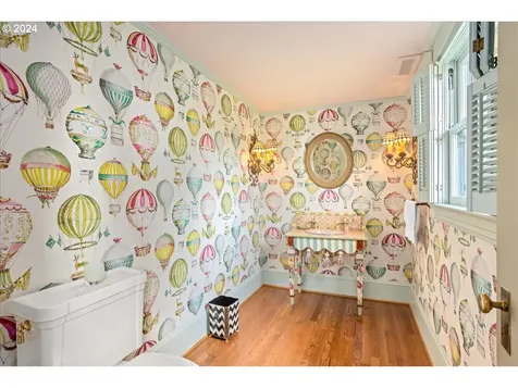 1960 SW 16th Avenue Portland OR 97201