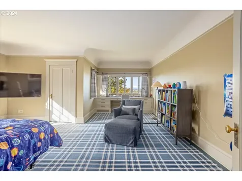1960 SW 16th Avenue Portland OR 97201