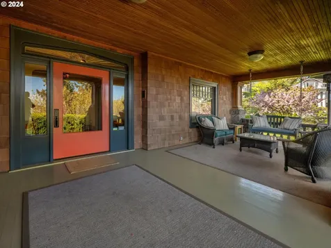 1960 SW 16th Avenue Portland OR 97201