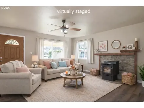 430 SE Carrol Street Winston OR 97496