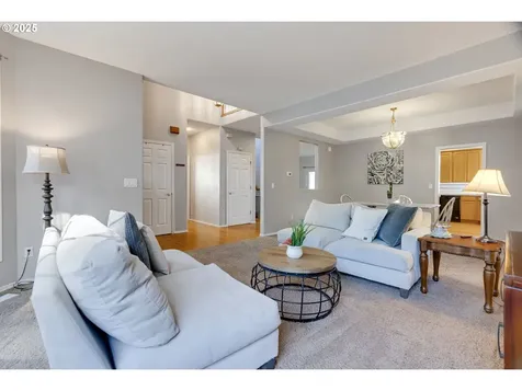 20819 SW Vicki Lane Beaverton OR 97007