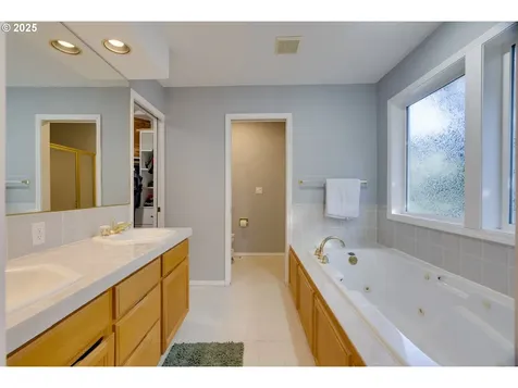 20819 SW Vicki Lane Beaverton OR 97007