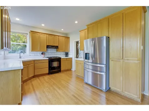 20819 SW Vicki Lane Beaverton OR 97007