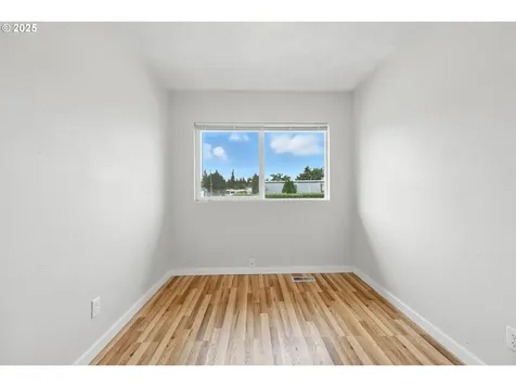 8435 SE Flavel Street Portland OR 97266