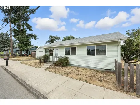 8435 SE Flavel Street Portland OR 97266