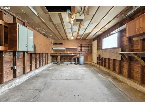 8435 SE Flavel Street Portland OR 97266