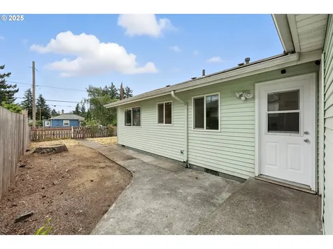 8435 SE Flavel Street Portland OR 97266