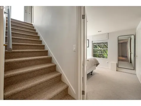 8007 SW Burlingame Avenue Portland OR 97219