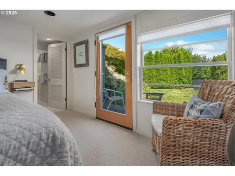 8007 SW Burlingame Avenue Portland OR 97219