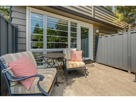 8007 SW Burlingame Avenue Portland OR 97219