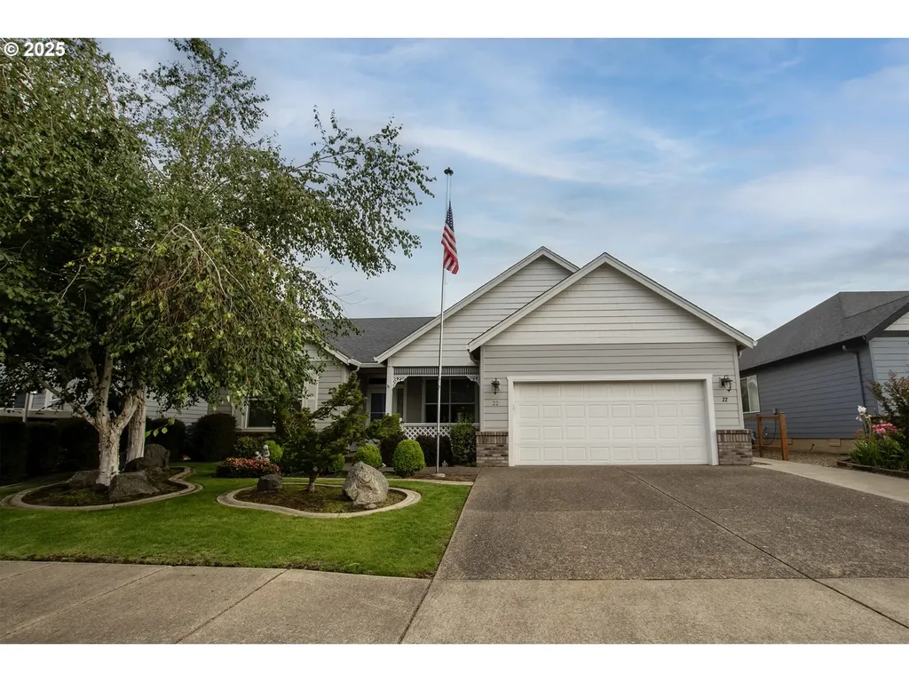 22 Almond Way Creswell OR 97426