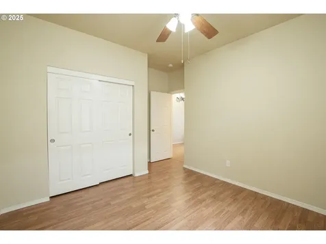 22 Almond Way Creswell OR 97426