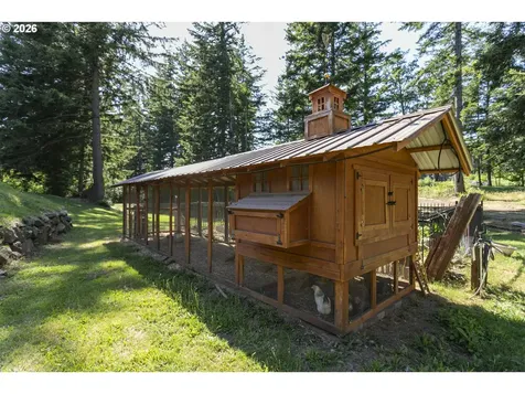 33005 NE Ammeter Road Washougal WA 98671