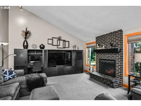 1133 Spyglass Drive Eugene OR 97401