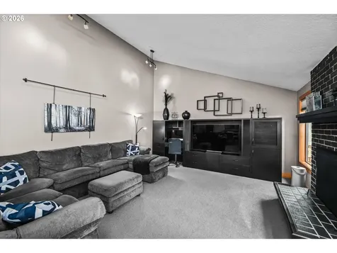 1133 Spyglass Drive Eugene OR 97401