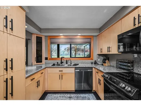 1133 Spyglass Drive Eugene OR 97401