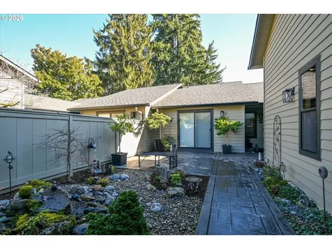 1133 Spyglass Drive Eugene OR 97401