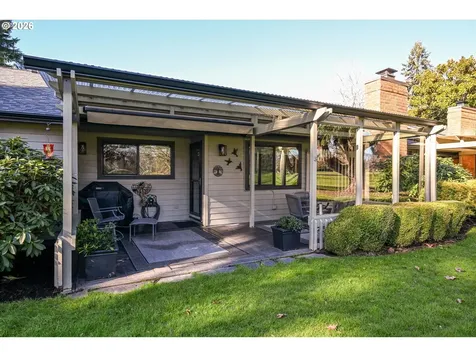 1133 Spyglass Drive Eugene OR 97401