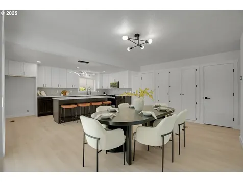17340 Crownview Drive Gladstone OR 97027
