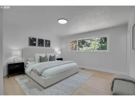 17340 Crownview Drive Gladstone OR 97027