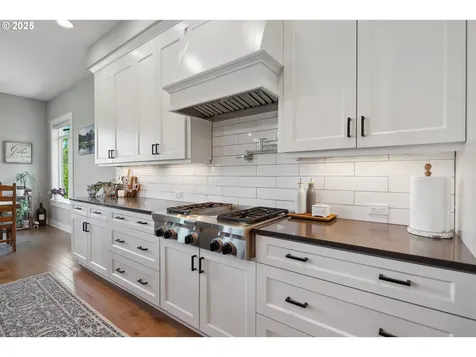2426 Haskins Road West Linn OR 97068