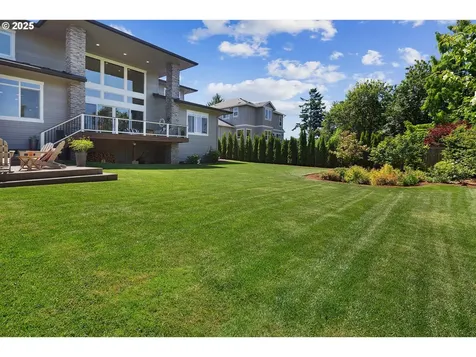 2426 Haskins Road West Linn OR 97068