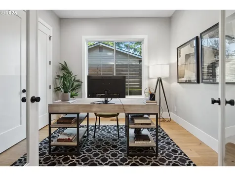 15868 Parker Road Lake Oswego OR 97035