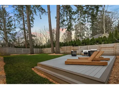15868 Parker Road Lake Oswego OR 97035
