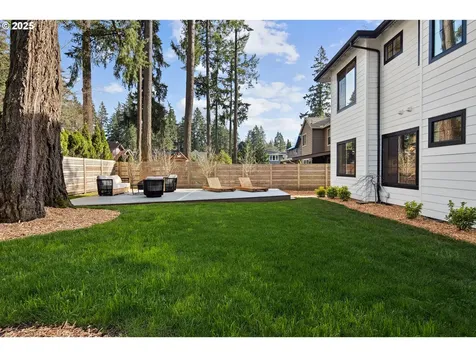 15868 Parker Road Lake Oswego OR 97035