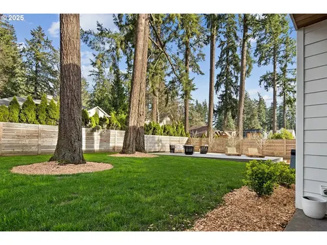 15868 Parker Road Lake Oswego OR 97035