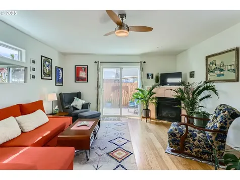 6630 N Seneca Street Portland OR 97203
