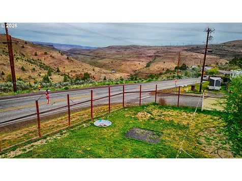 616 Mill Street Maupin OR 97037