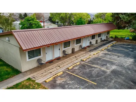 616 Mill Street Maupin OR 97037